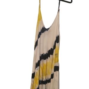 NWT Plus size maxi spaghetti Strap tie